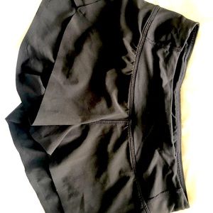 Lulu lemon shorts size 2 excellent condition